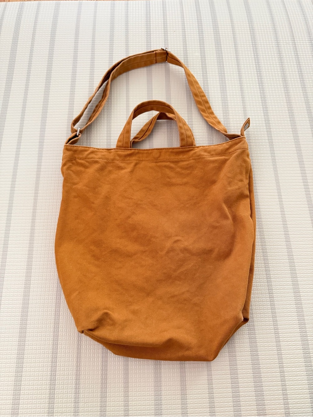 EUC Baggu Duck Bag in Umber